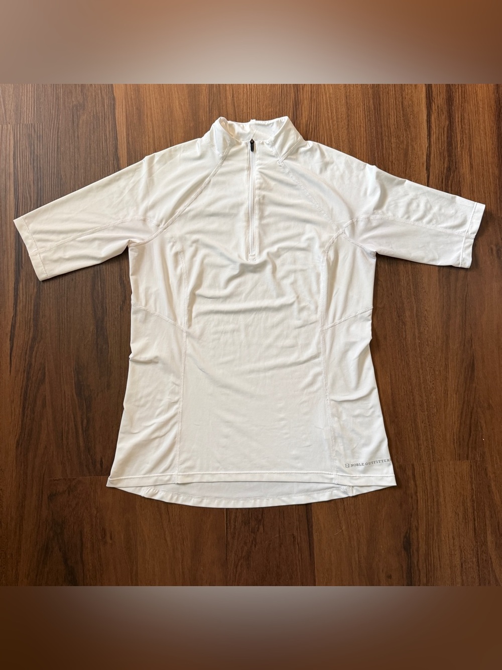 Women’s Medium White Noble Outfitters Short Sleeve Horseback Riding Sunshirt